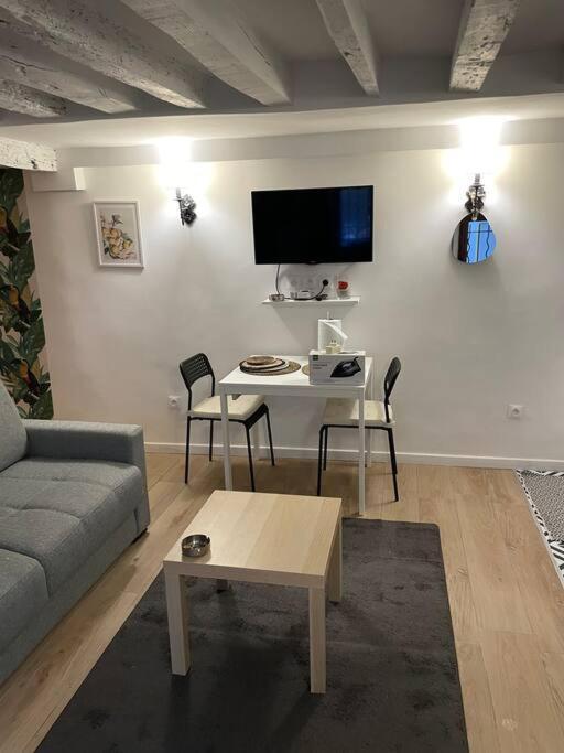 Appartement Confortable - Opera - Place De La Madeleine - Saint Martin - 4 Pers Paris Exterior photo